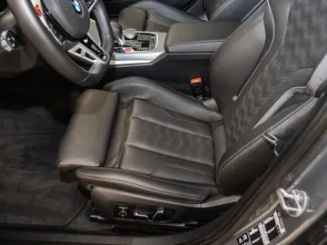 BMW M3 xDrive Touring Competition M xDr Park-Assiste