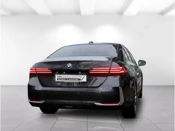 BMW 520 i AHK Navi HUD LED 360Kamera Leder LenkradHZ