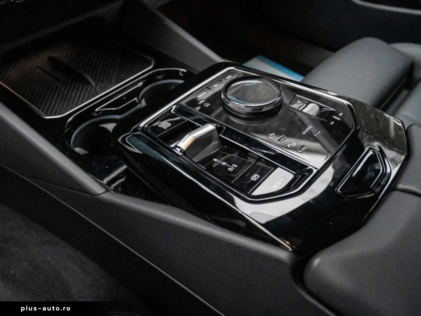 BMW 520 i AHK Navi HUD LED 360Kamera Leder LenkradHZ