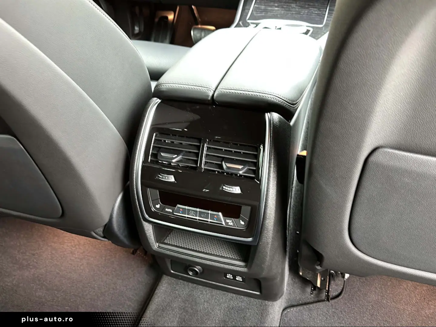 BMW X5 M60i xDrive M Sport Standheizung AHK Kamera