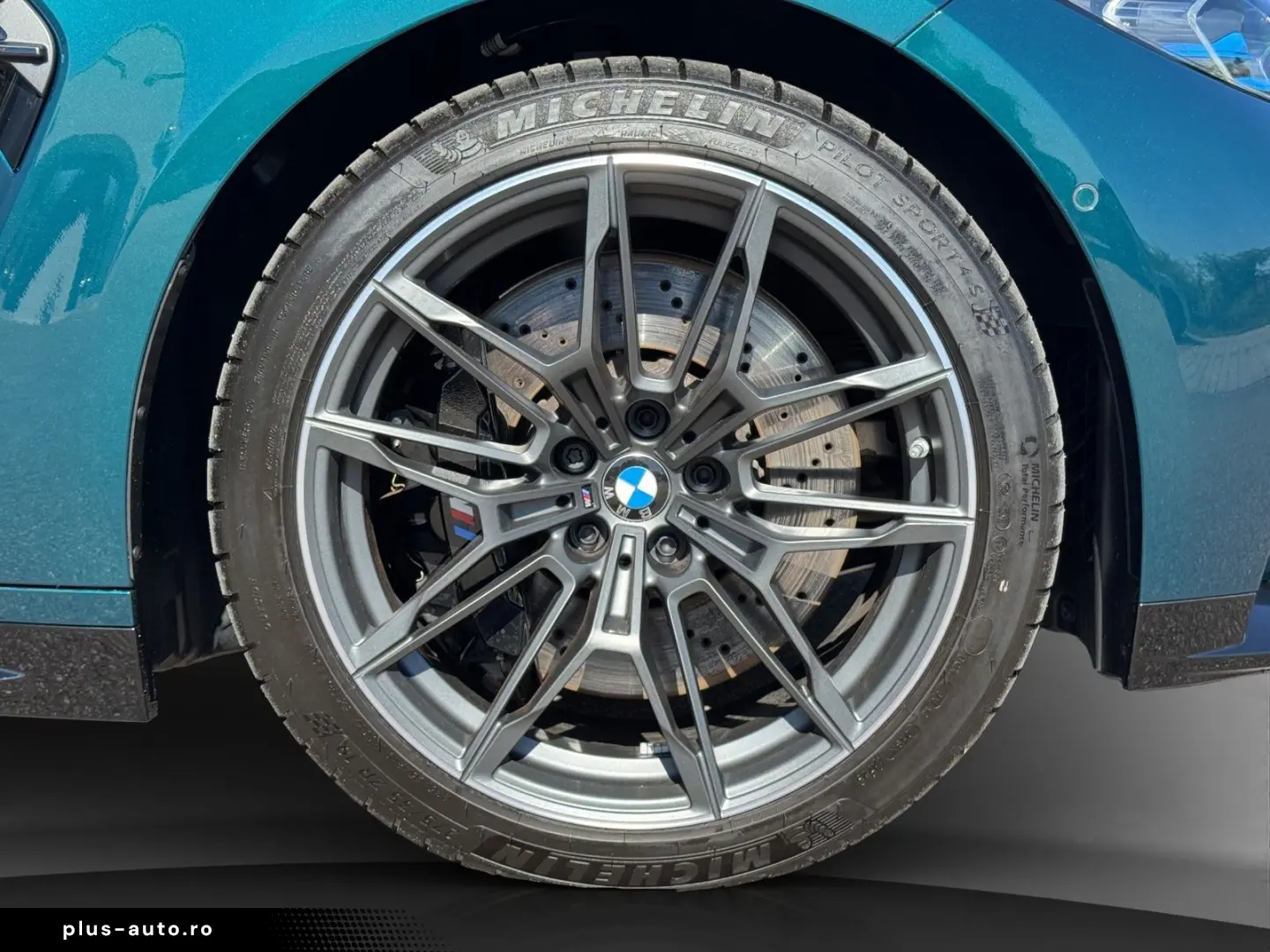 BMW M4 Competition Coupé M Drivers pack