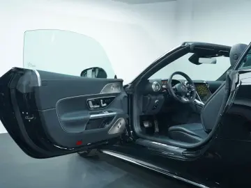 MERCEDES-BENZ SL 43 AMG Roadster