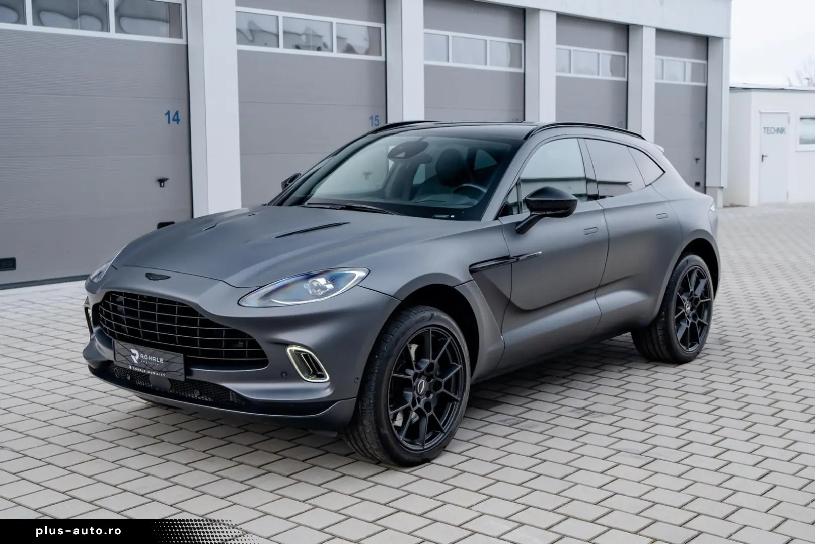 ASTON MARTIN DBX   Q by Aston   Satin Xenon Grey