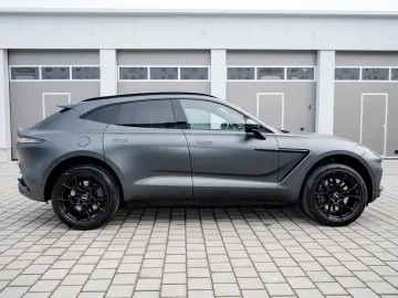 ASTON MARTIN DBX   Q by Aston   Satin Xenon Grey