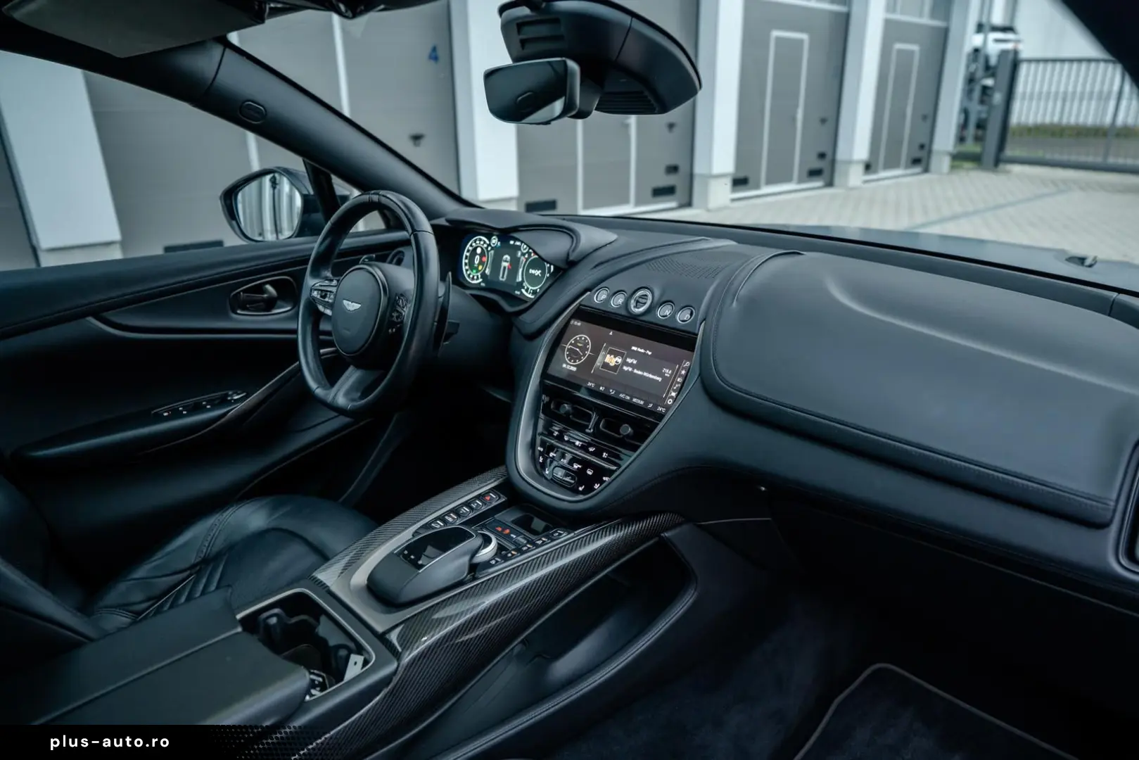 ASTON MARTIN DBX   Q by Aston   Satin Xenon Grey