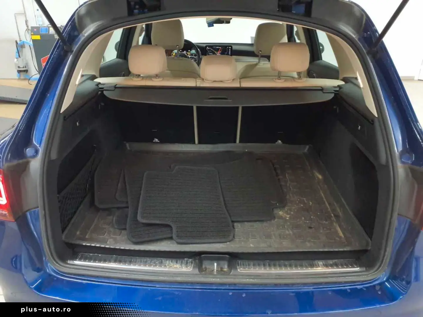 MERCEDES-BENZ GLC 200 4Matic 9G Navi Sthzg Leder