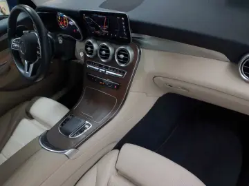MERCEDES-BENZ GLC 200 4Matic 9G Navi Sthzg Leder
