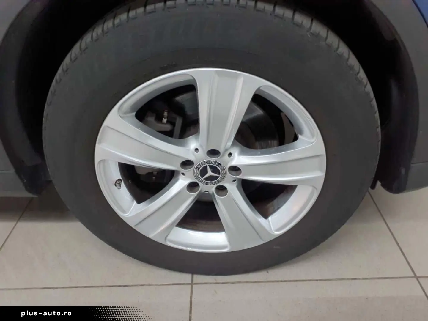 MERCEDES-BENZ GLC 200 4Matic 9G Navi Sthzg Leder