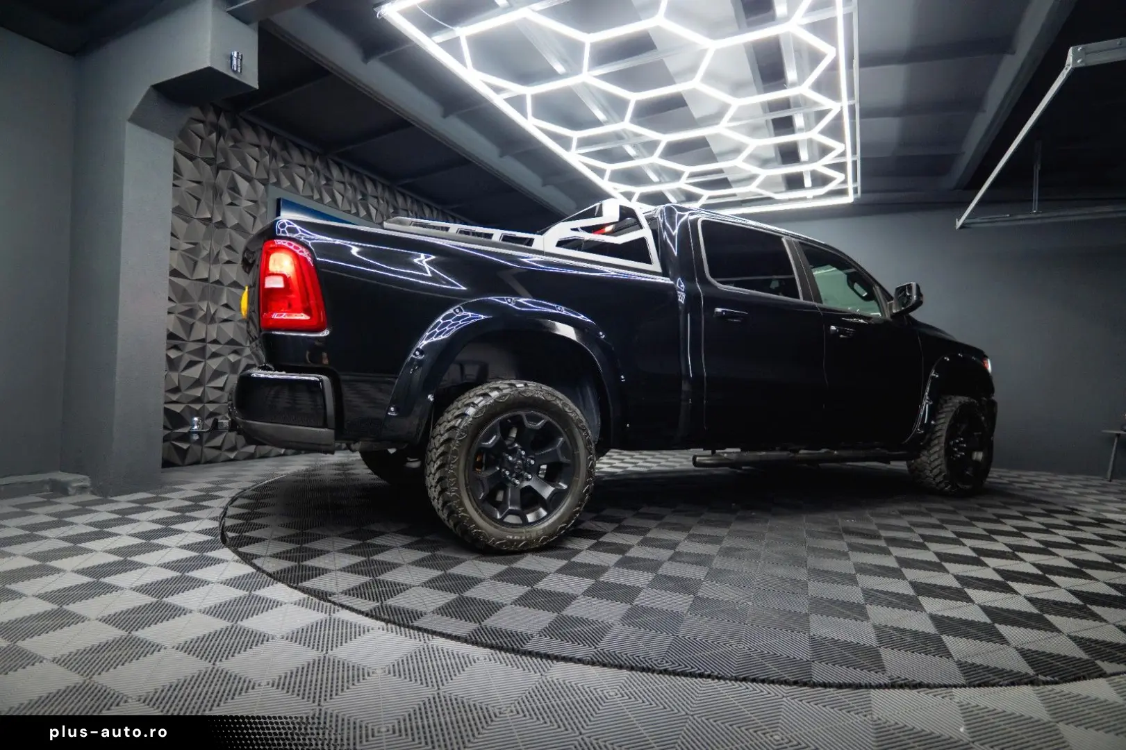 DODGE RAM 3.0 MY 25 TWIN TURBO Offroad Night