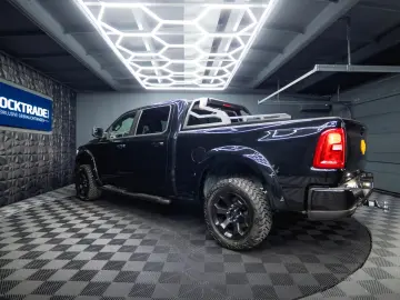 DODGE RAM 3.0 MY 25 TWIN TURBO Offroad Night