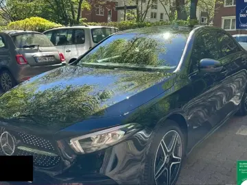 MERCEDES-BENZ A 250 e AMG-LINE NIGHT CAR-PLAY