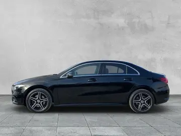 MERCEDES-BENZ A 250 E AMG LINE DCT  LED NAVI TEMPOMAT KAMERA
