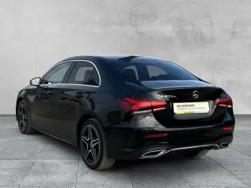 MERCEDES-BENZ A 250 E AMG LINE DCT  LED NAVI TEMPOMAT KAMERA