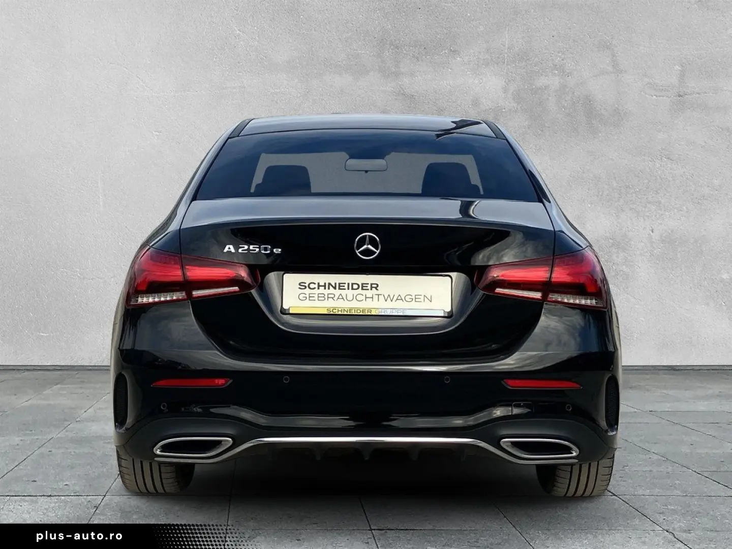 MERCEDES-BENZ A 250 E AMG LINE DCT  LED NAVI TEMPOMAT KAMERA