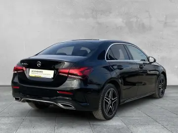 MERCEDES-BENZ A 250 E AMG LINE DCT  LED NAVI TEMPOMAT KAMERA