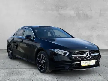 MERCEDES-BENZ A 250 E AMG LINE DCT  LED NAVI TEMPOMAT KAMERA