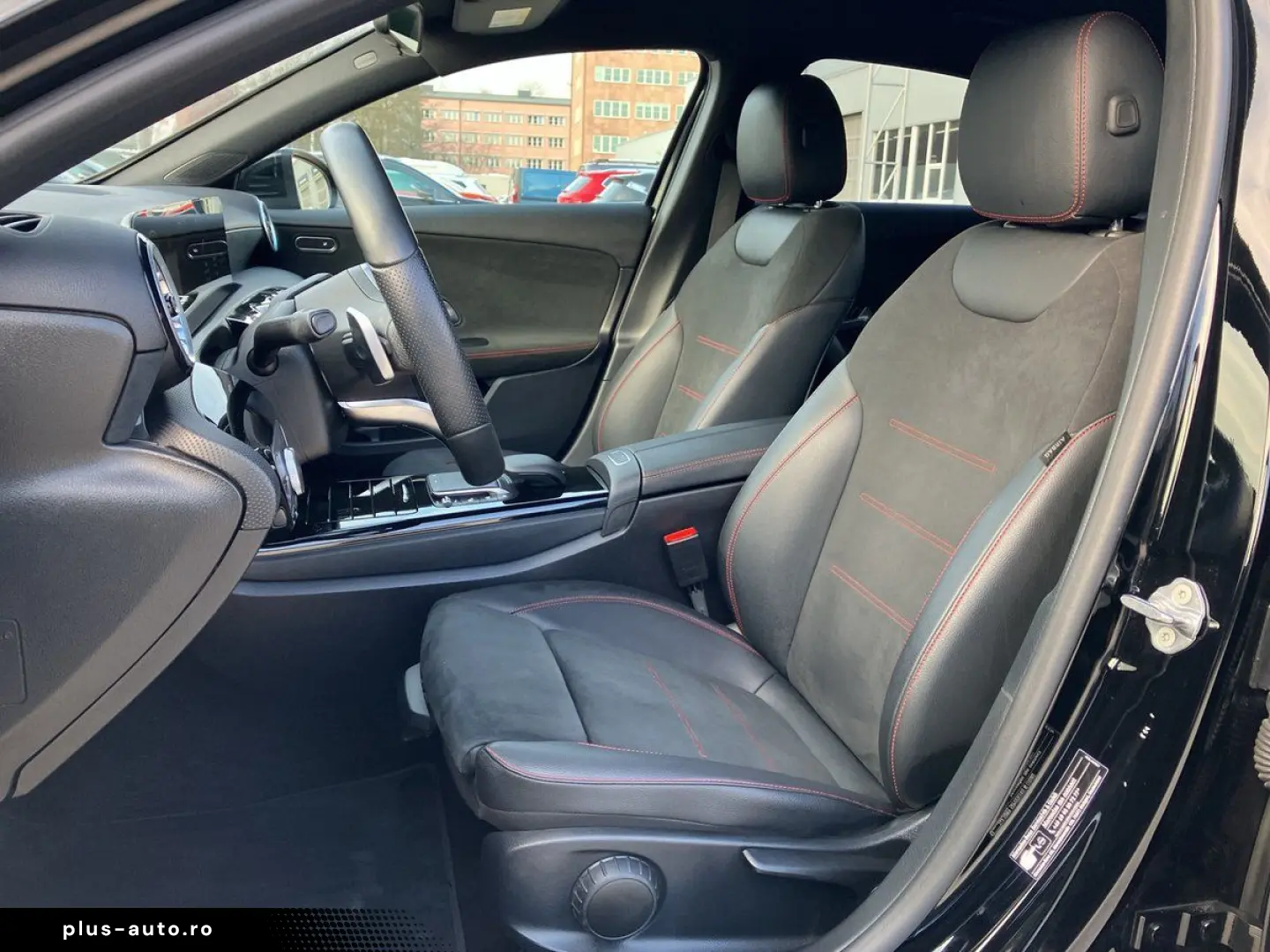 MERCEDES-BENZ A 250 E AMG LINE DCT  LED NAVI TEMPOMAT KAMERA