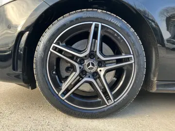 MERCEDES-BENZ A 250 E AMG LINE DCT  LED NAVI TEMPOMAT KAMERA