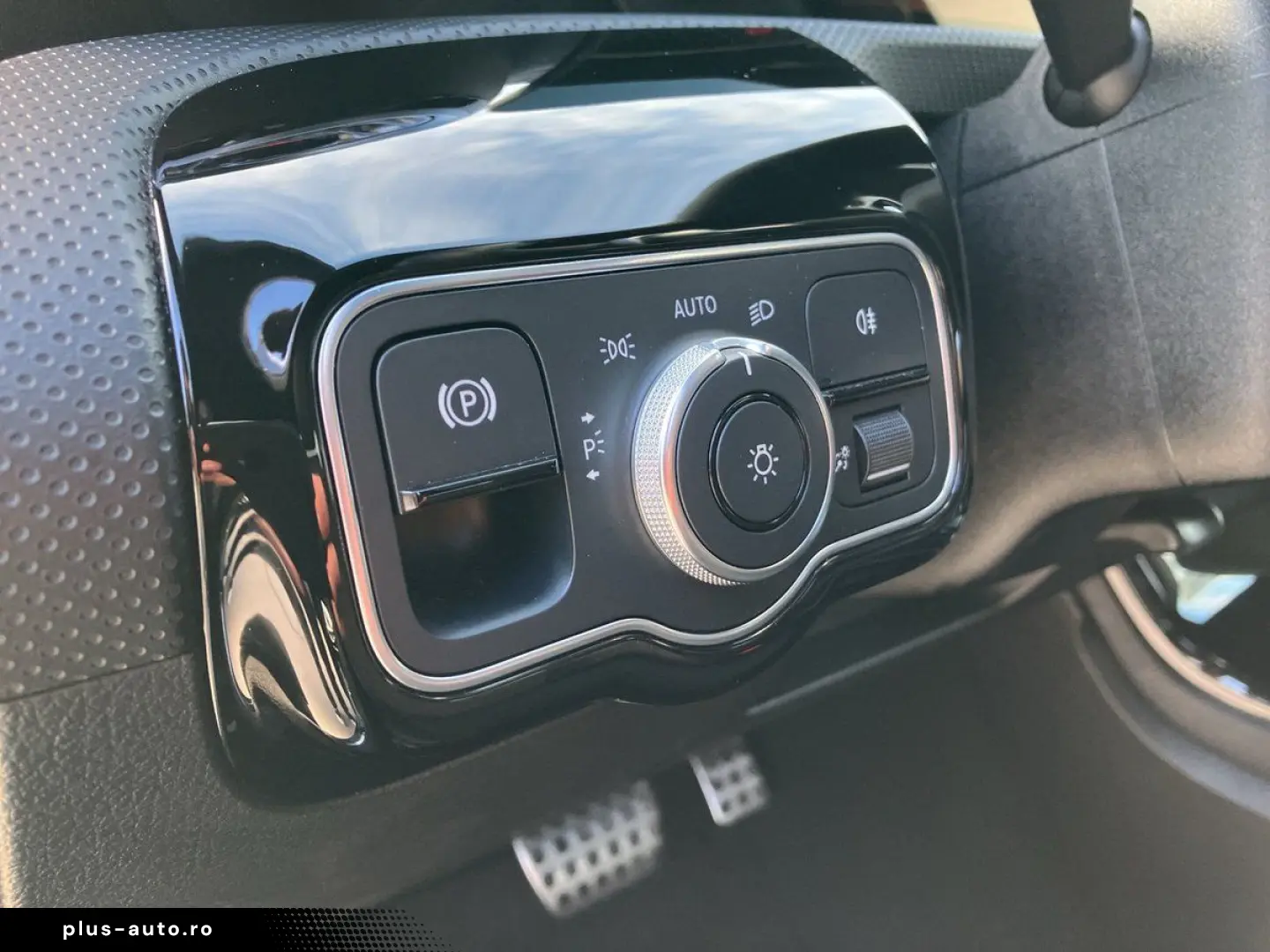 MERCEDES-BENZ A 250 E AMG LINE DCT  LED NAVI TEMPOMAT KAMERA
