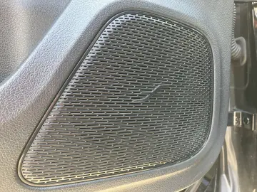 MERCEDES-BENZ A 250 E AMG LINE DCT  LED NAVI TEMPOMAT KAMERA