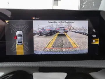 MERCEDES-BENZ A 250 e Limousine AMG Head-Up Soundsys&hellip;