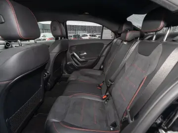 MERCEDES-BENZ A 250 e Limousine AMG Head-Up Soundsys&hellip;
