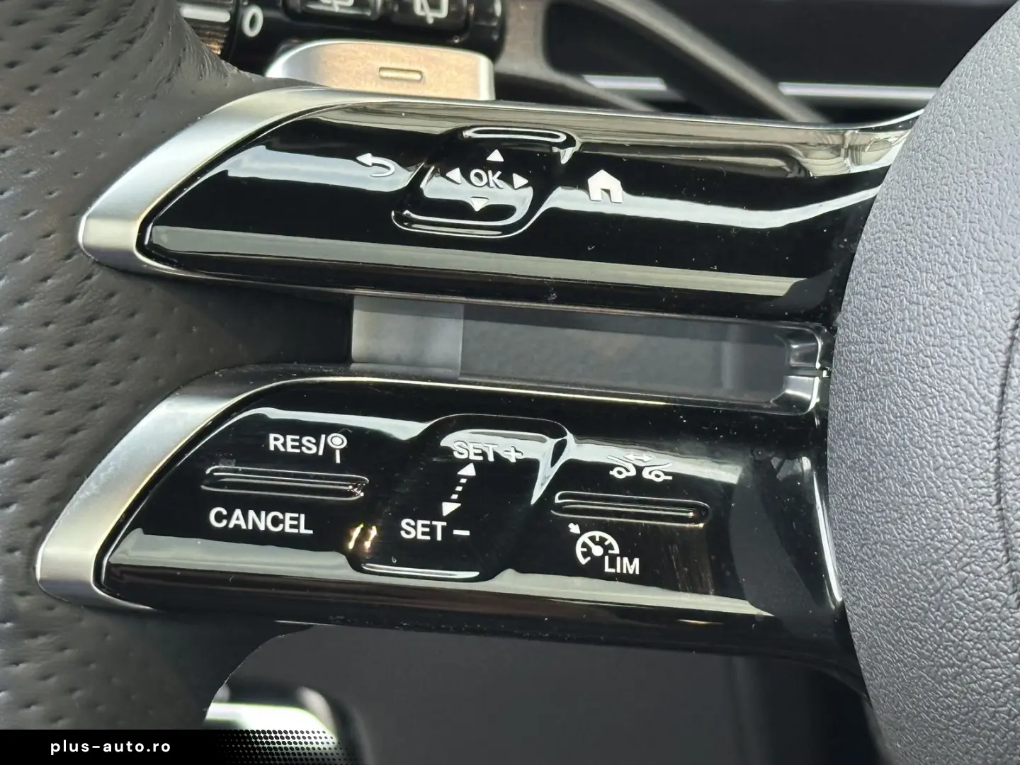 MERCEDES-BENZ GLC 300 4Matic 9G-TRONIC AMG Line Advanced