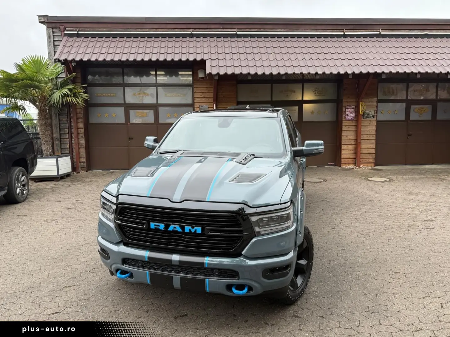DODGE EU-RAM V8 4X4 PANO 12 RADIO LIFT OFFROAD BÜGEL