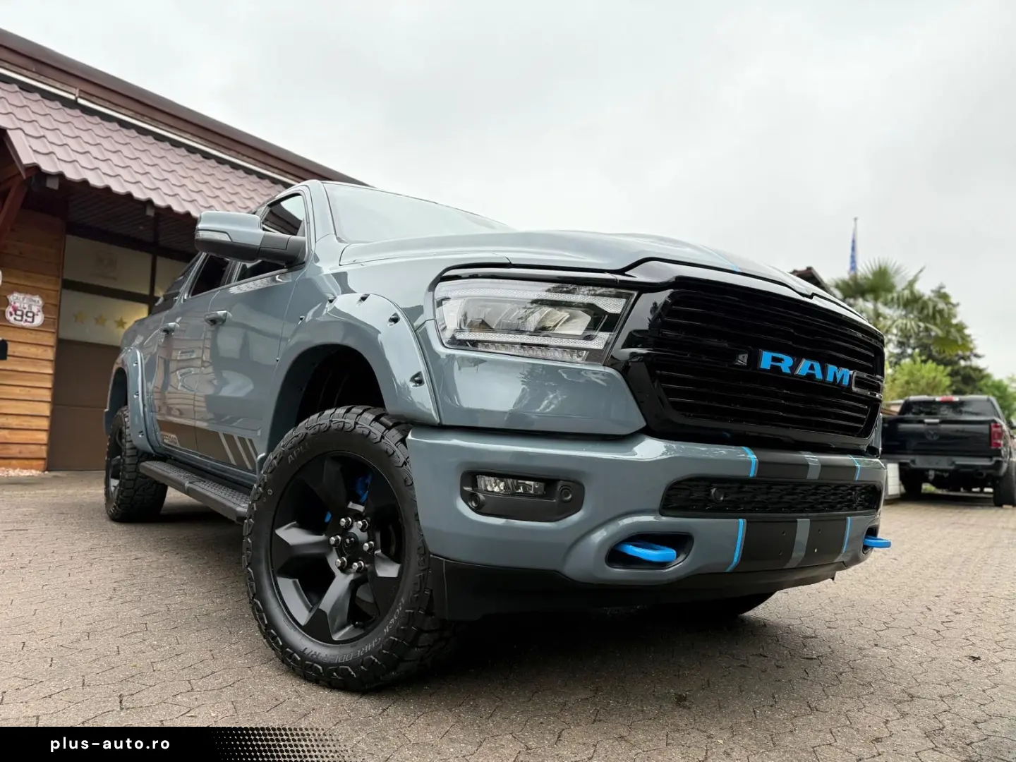 DODGE EU-RAM V8 4X4 PANO 12 RADIO LIFT OFFROAD BÜGEL