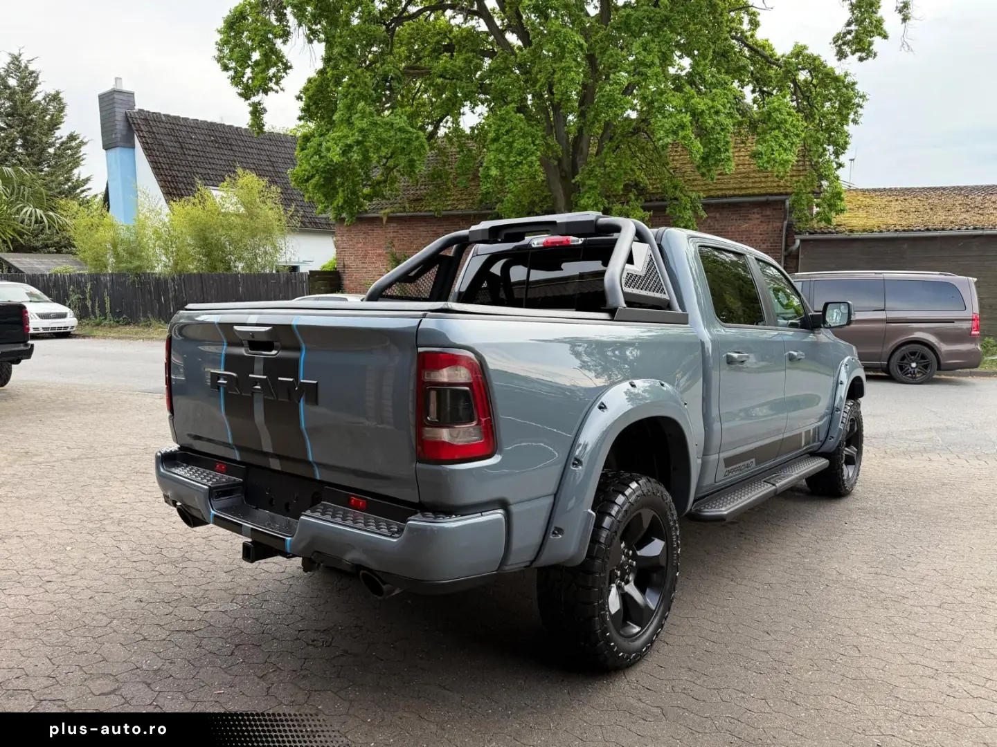 DODGE EU-RAM V8 4X4 PANO 12 RADIO LIFT OFFROAD BÜGEL