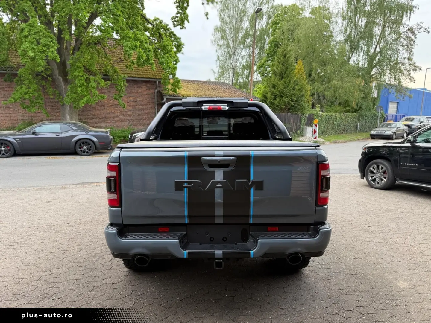 DODGE EU-RAM V8 4X4 PANO 12 RADIO LIFT OFFROAD BÜGEL