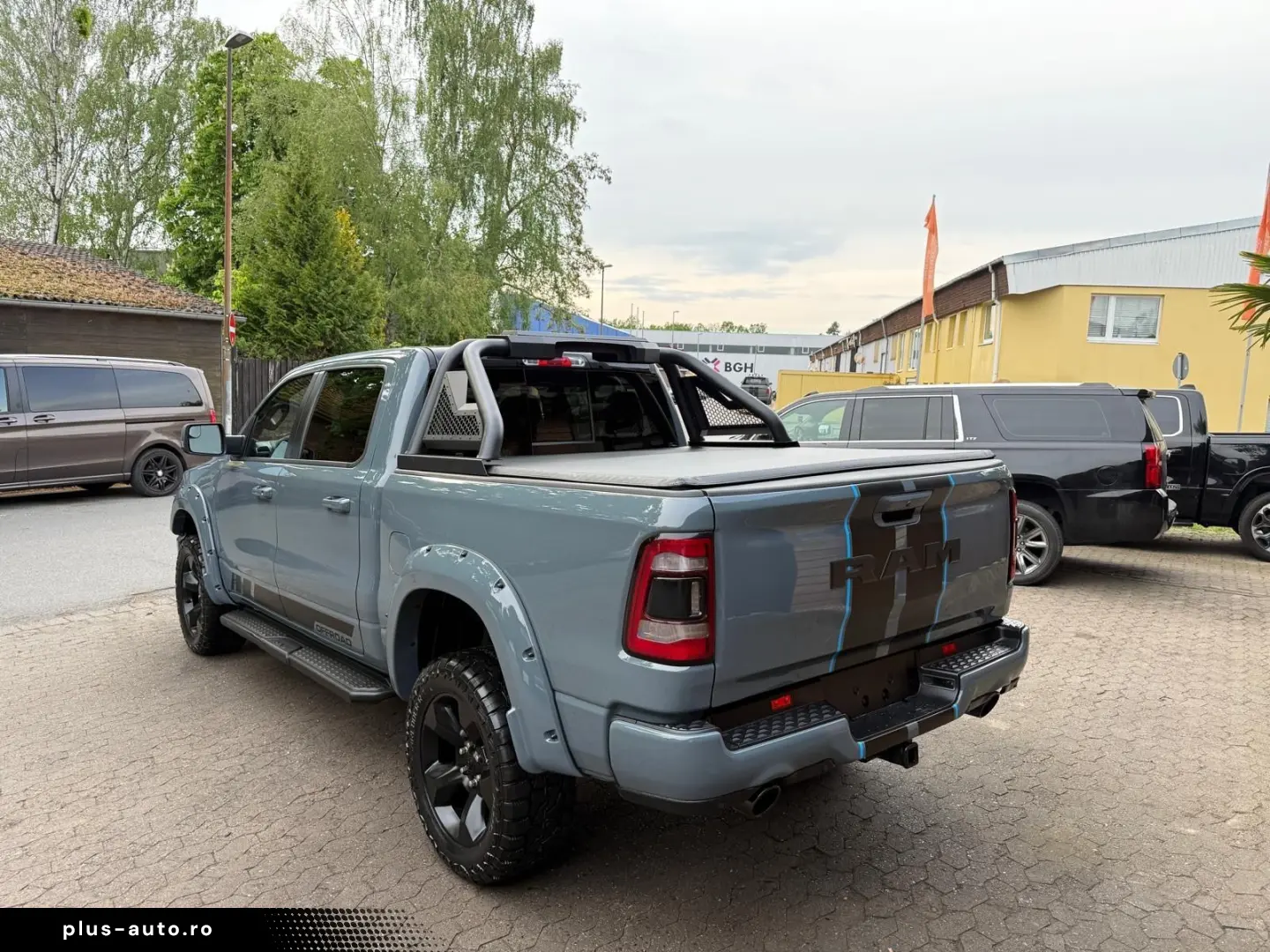 DODGE EU-RAM V8 4X4 PANO 12 RADIO LIFT OFFROAD BÜGEL
