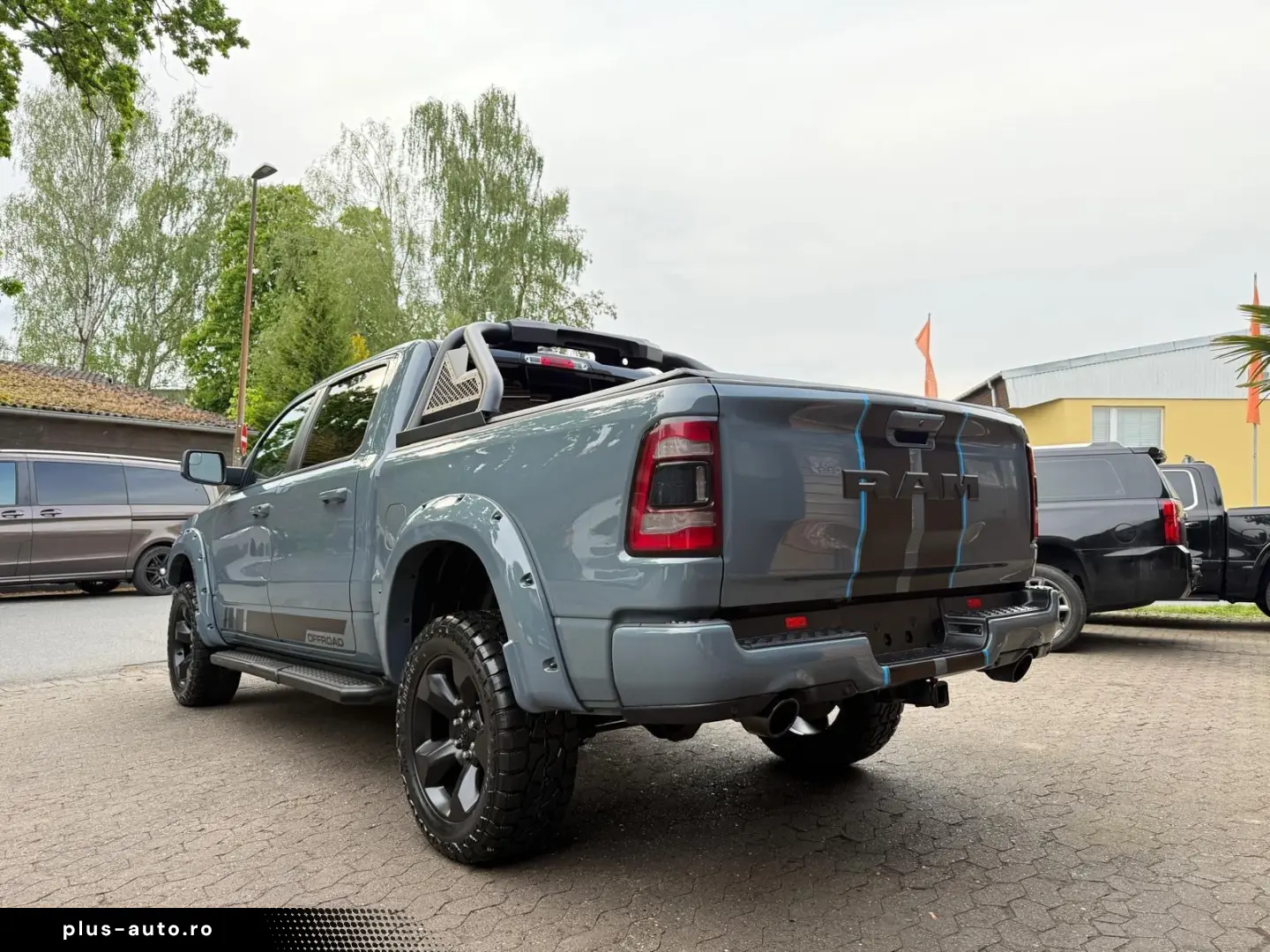 DODGE EU-RAM V8 4X4 PANO 12 RADIO LIFT OFFROAD BÜGEL