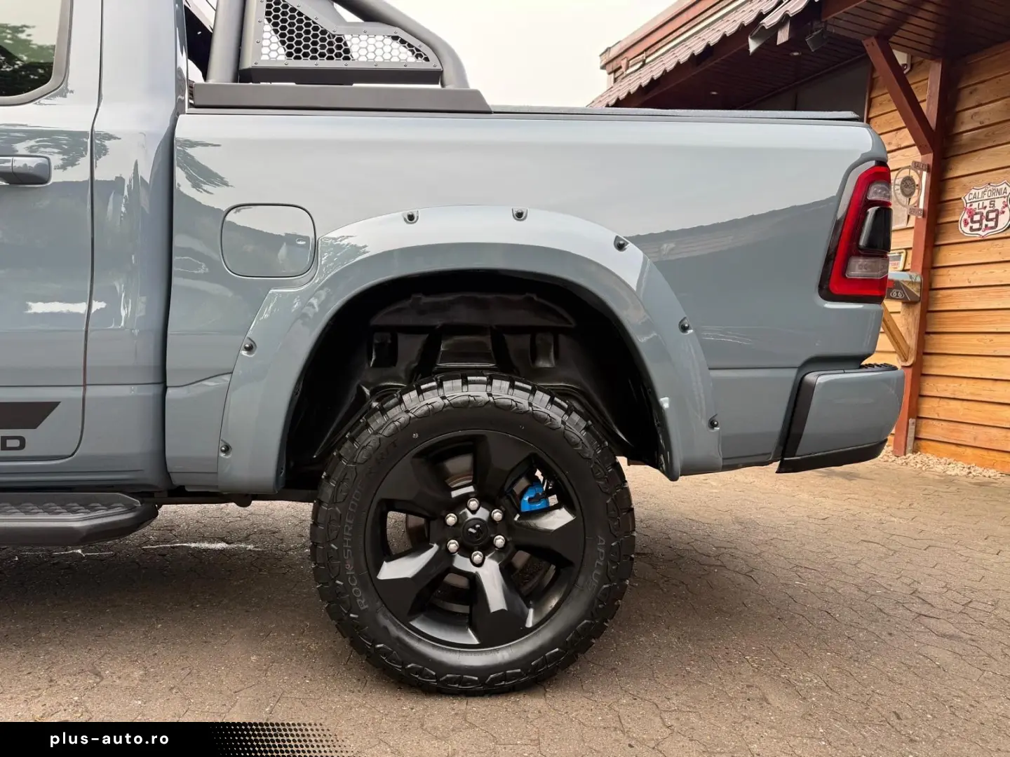 DODGE EU-RAM V8 4X4 PANO 12 RADIO LIFT OFFROAD BÜGEL