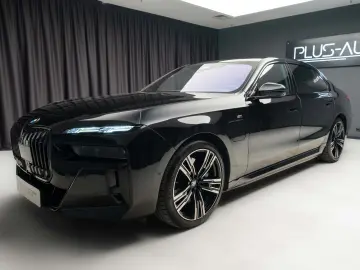 BMW 750e xDrive M Sport Pro  TV  Gran Lusso