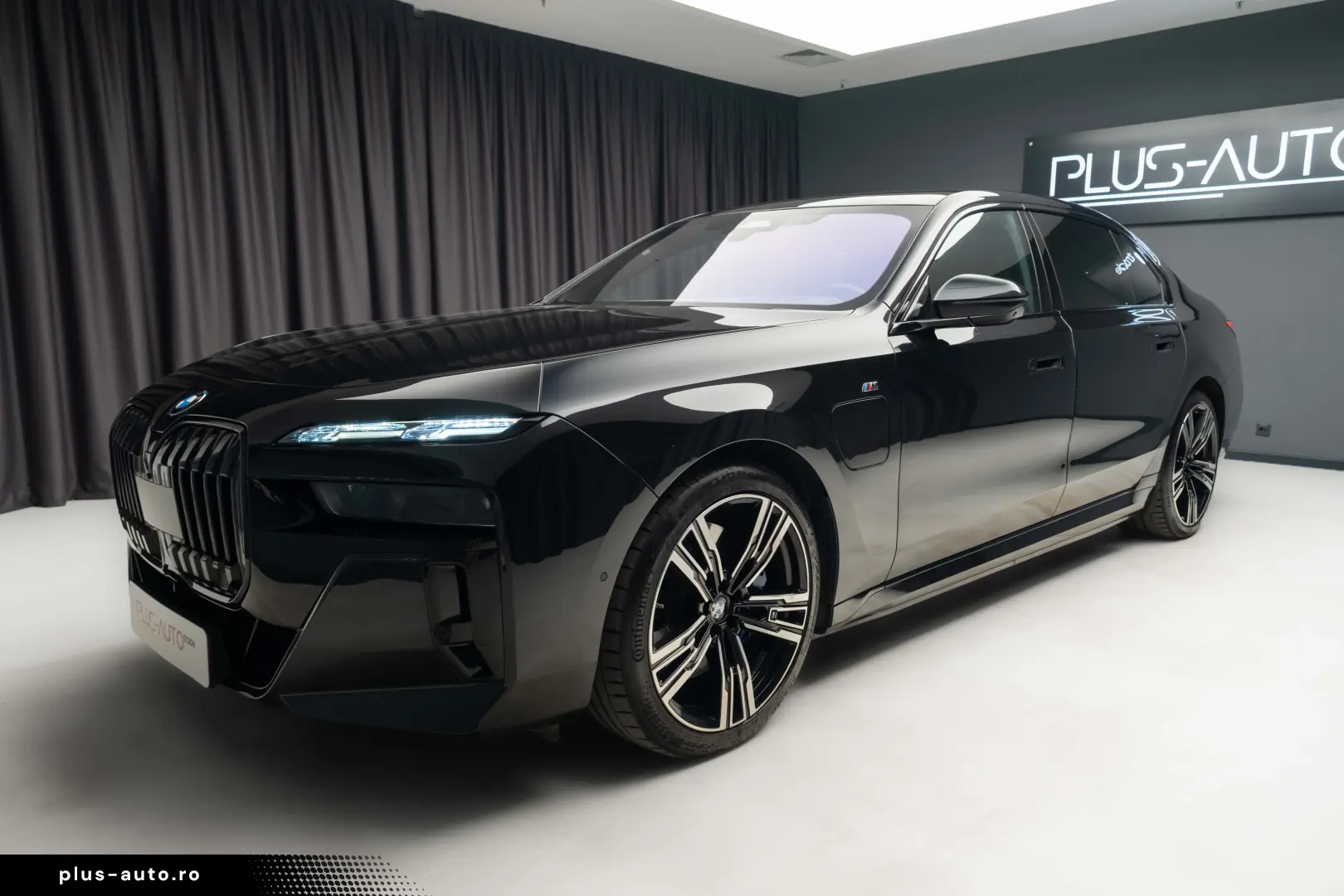 BMW 750e xDrive M Sport Pro  TV  Gran Lusso