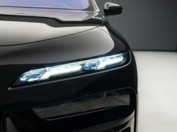 BMW 750e xDrive M Sport Pro  TV  Gran Lusso