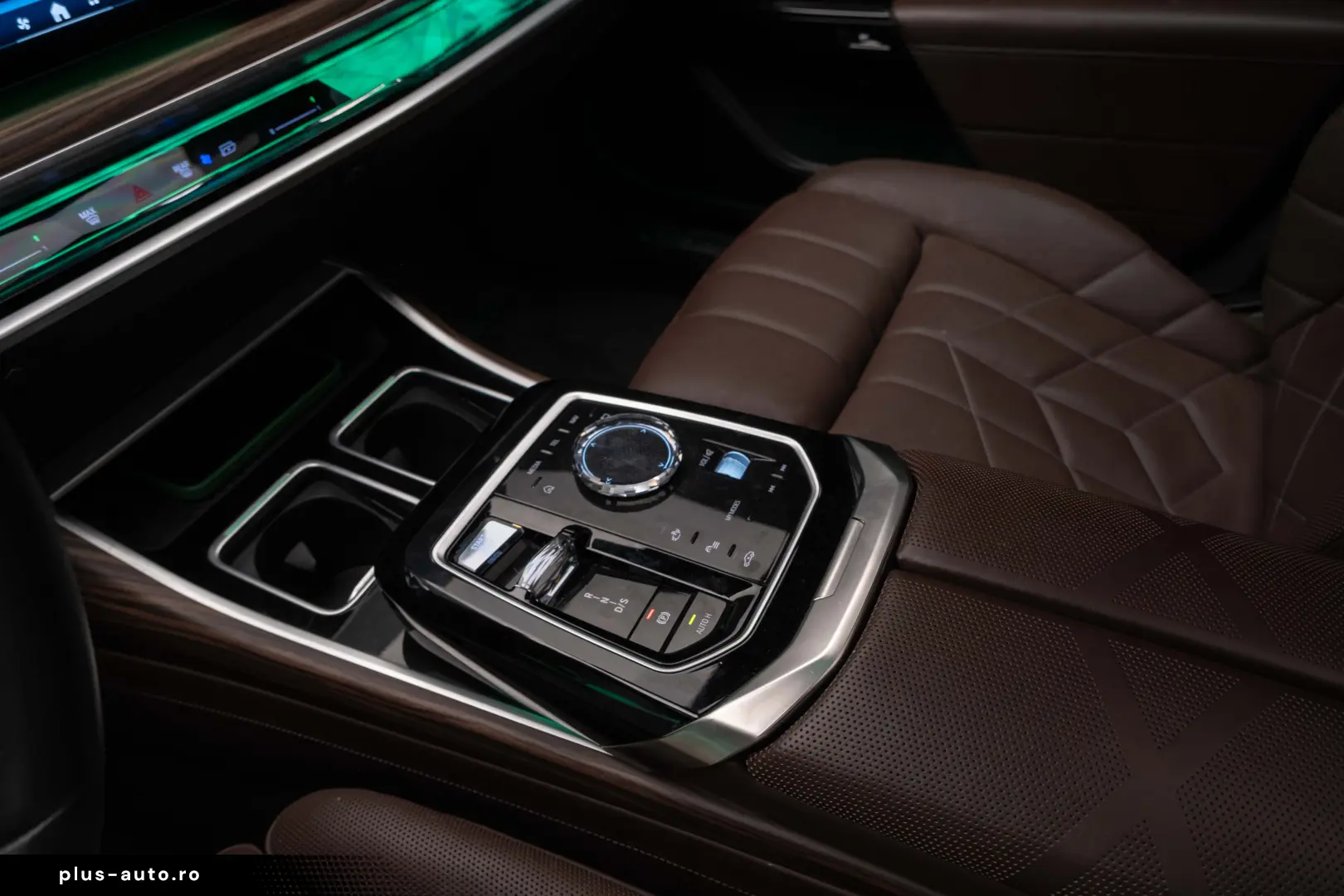 BMW 750e xDrive M Sport Pro  TV  Gran Lusso
