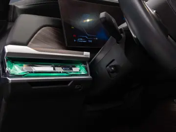 BMW 750e xDrive M Sport Pro  TV  Gran Lusso