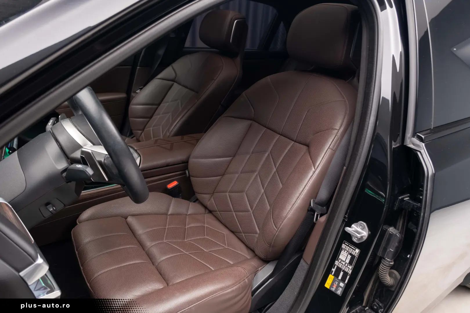 BMW 750e xDrive M Sport Pro  TV  Gran Lusso