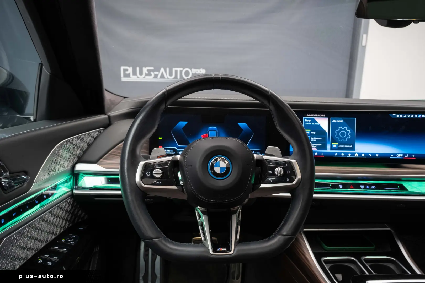 BMW 750e xDrive M Sport Pro  TV  Gran Lusso