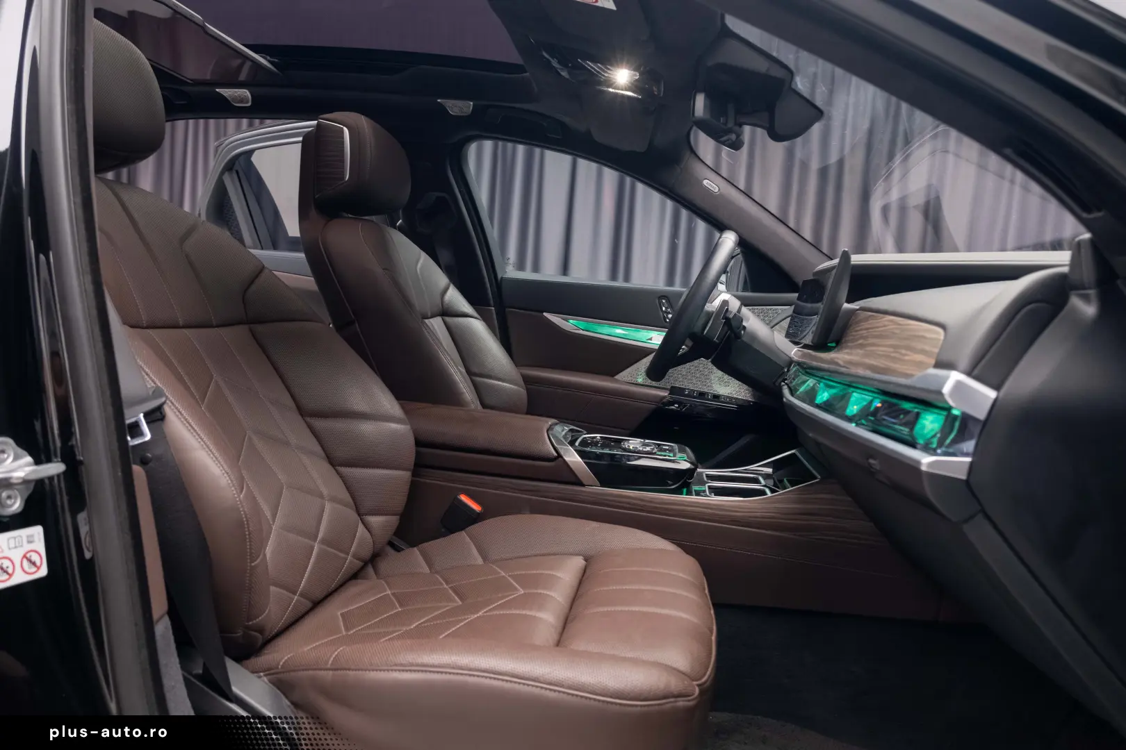 BMW 750e xDrive M Sport Pro  TV  Gran Lusso