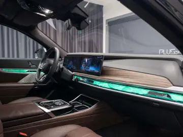 BMW 750e xDrive M Sport Pro  TV  Gran Lusso