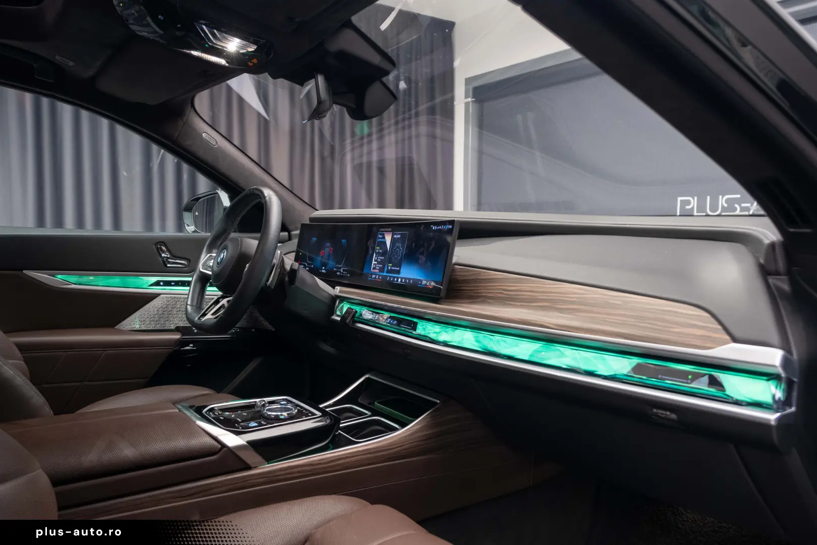BMW 750e xDrive M Sport Pro  TV  Gran Lusso