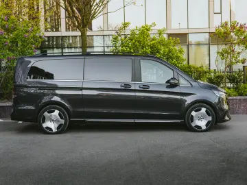 Mercedes Benz V 300 d 4M AMG Line 7 locuri
