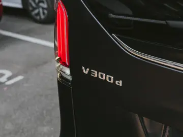 Mercedes Benz V 300 d 4M AMG Line 7 locuri