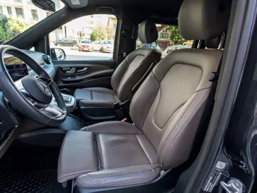 Mercedes Benz V 300 d 4M AMG Line 7 locuri