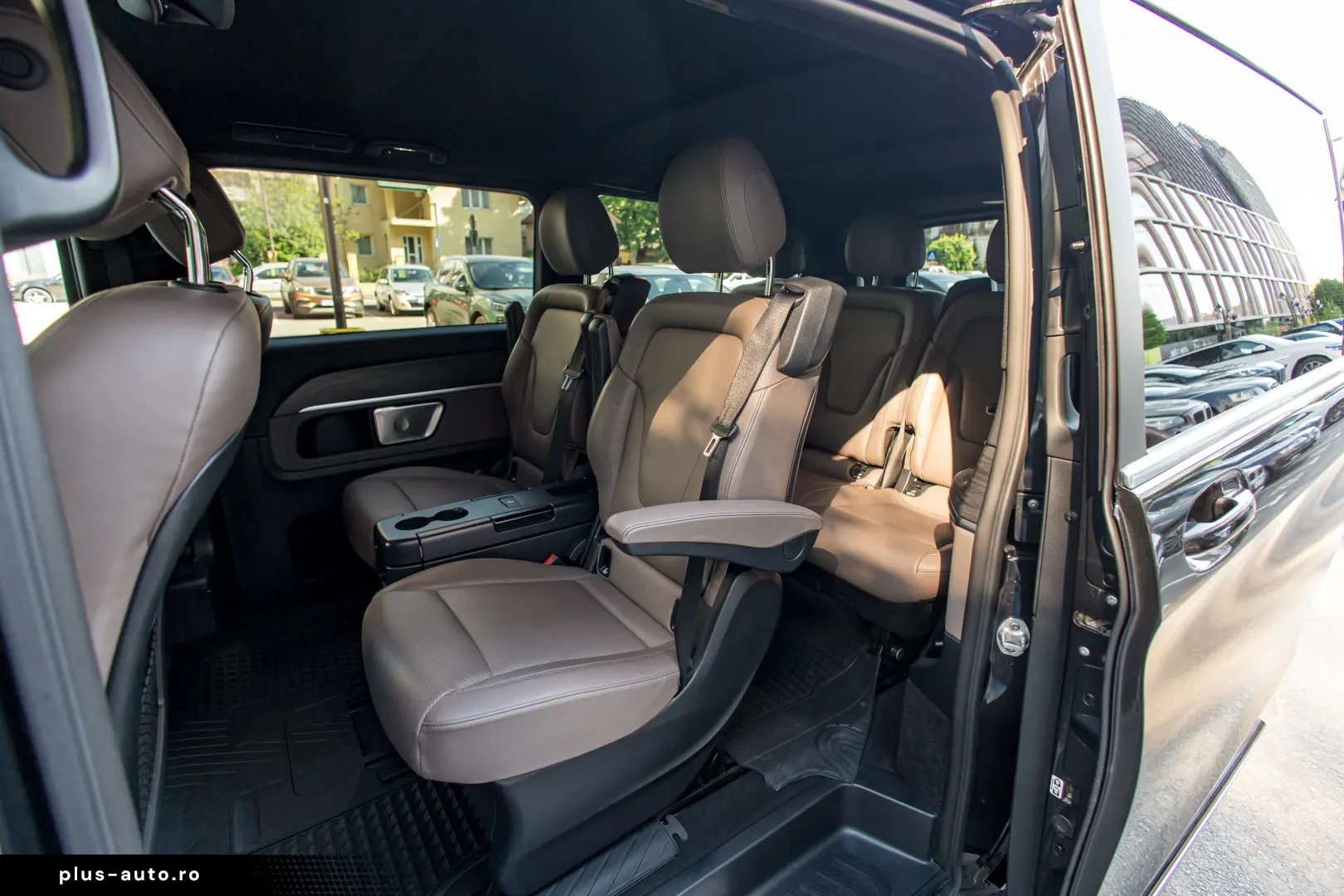 Mercedes Benz V 300 d 4M AMG Line 7 locuri