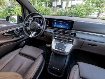 Mercedes Benz V 300 d 4M AMG Line 7 locuri
