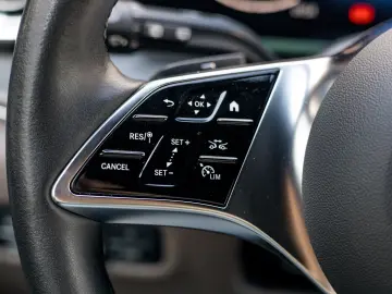 Mercedes Benz V 300 d 4M AMG Line 7 locuri